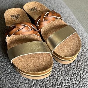 Reef cushion Vista Hi Twist Tan & Champagne